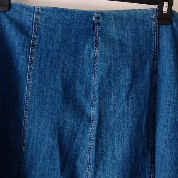 Christopher & Banks Sz 12 Jean Skirt - Picture 2 of 4